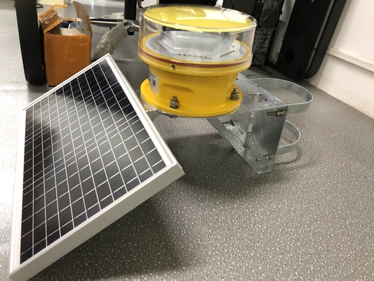 Red Solar Powered Aviation Obstruction Light 20FPM Medium Intensity